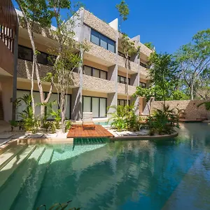jungle-ph-w-pool-close-to-downtown-beach.allrivieramayahotels.com/